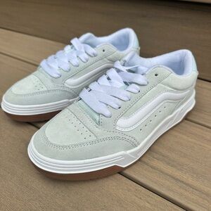 Vans Hylane brand new women’s 7